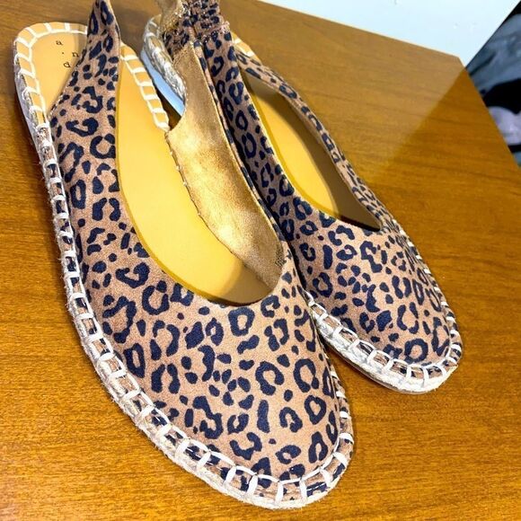 A new day cheetah print slide on with ankle strap - Picture 1 of 7
